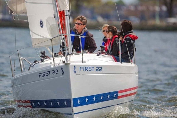 Sailing lessons in San Francisco Bay with SailTime